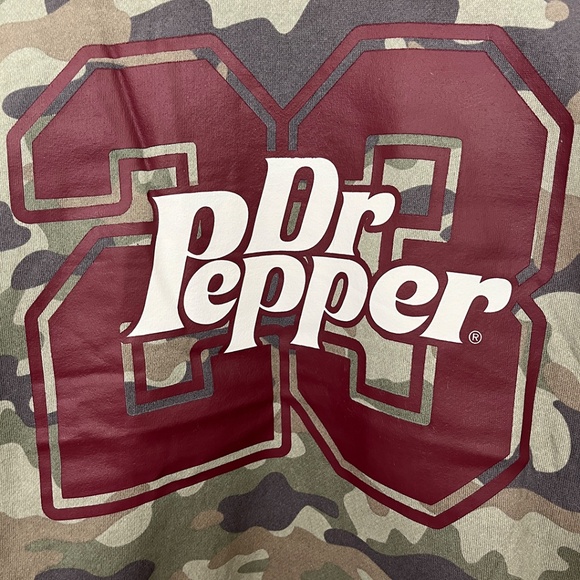 Dr. Pepper Camo Sweatshirt Women’s XS - Picture 5 of 11